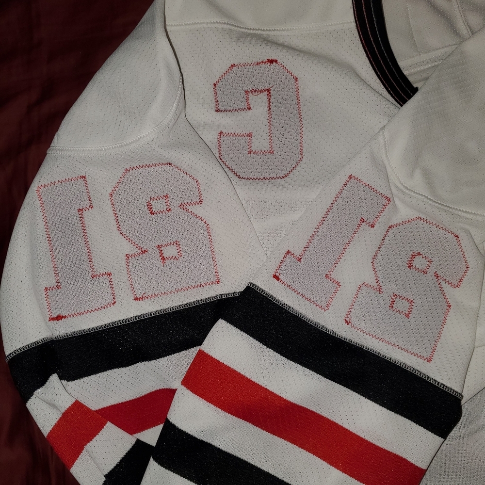 Vintage Stan Mikita Chicago Blackhawks CCM White Jersey - Picture 10 of 16